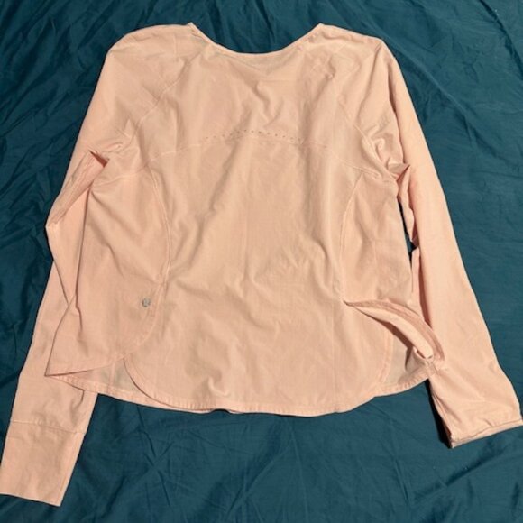 Lululemon Strawberry milkshake long sleeve with reflective details - Picture 1 of 2